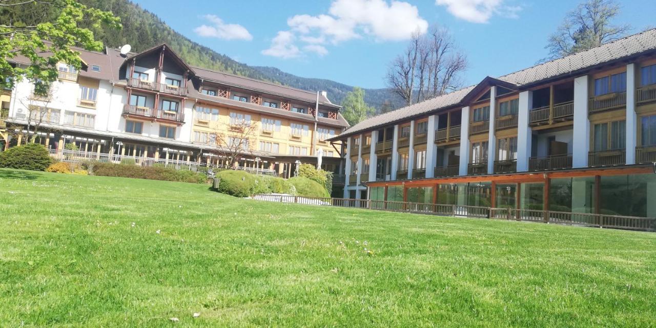 Hotel Urbani Bodensdorf Exterior photo