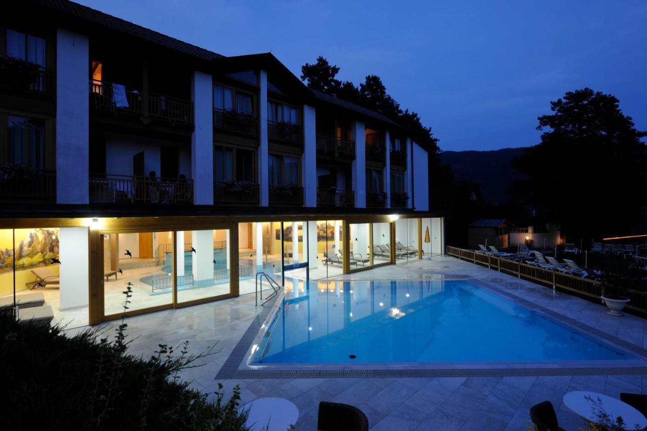 Hotel Urbani Bodensdorf Exterior photo